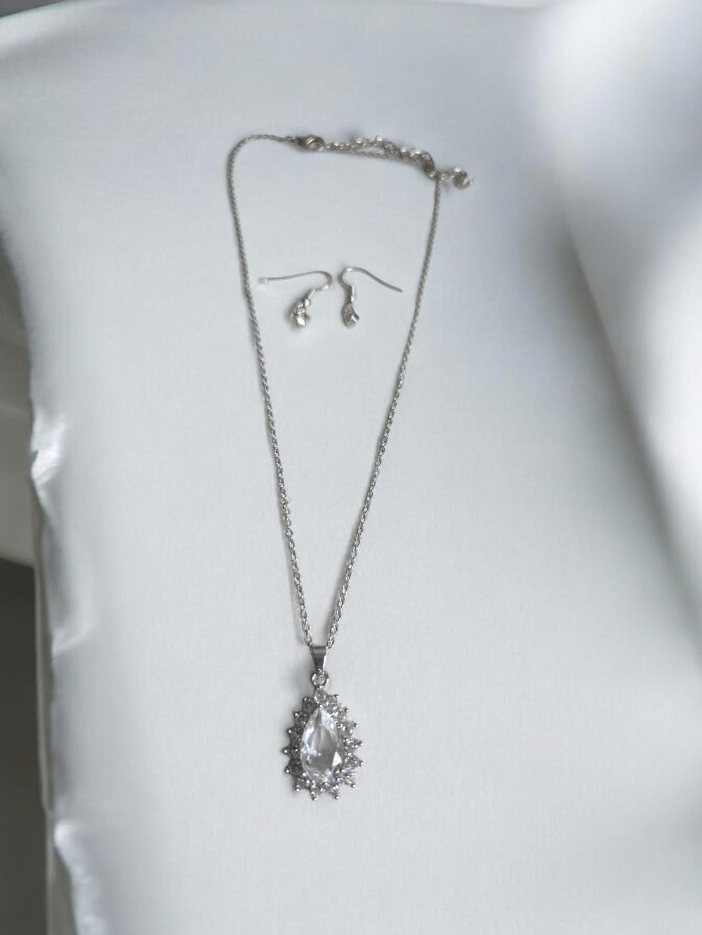 paparazzi Silver Teardrop Crystal Pendant Necklace with Matching Hooks
